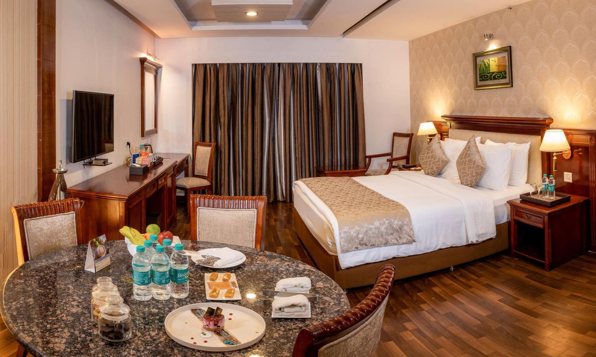 Fortune Jp Palace, Mysore - Member Itc Hotels' Group Zewnętrze zdjęcie A room at the hotel