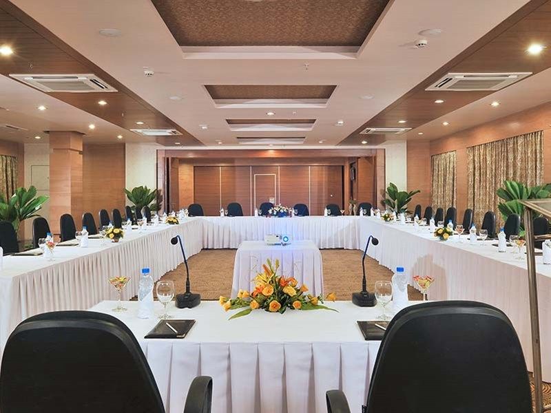 Fortune Jp Palace, Mysore - Member Itc Hotels' Group Zewnętrze zdjęcie The meeting room of the ASEAN Secretariat