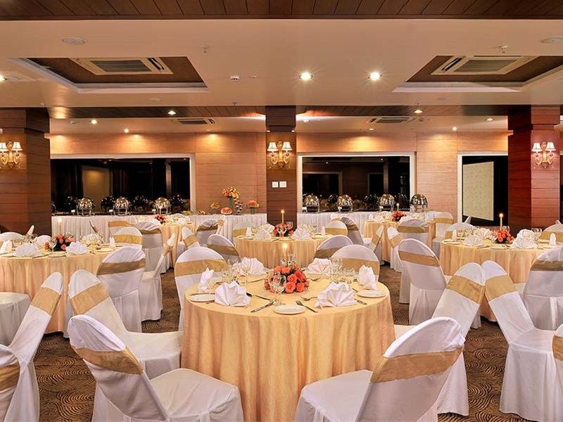 Fortune Jp Palace, Mysore - Member Itc Hotels' Group Zewnętrze zdjęcie Banquet Hall