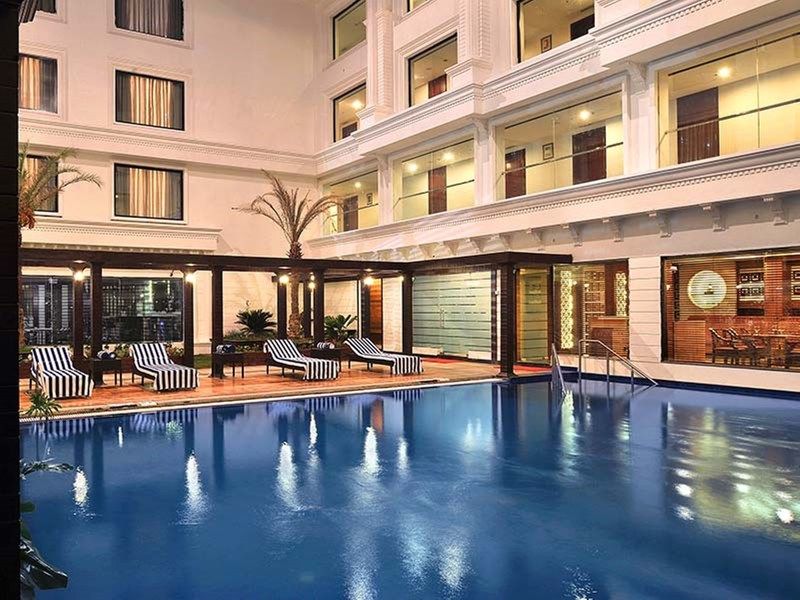 Fortune Jp Palace, Mysore - Member Itc Hotels' Group Zewnętrze zdjęcie The pool at the hotel